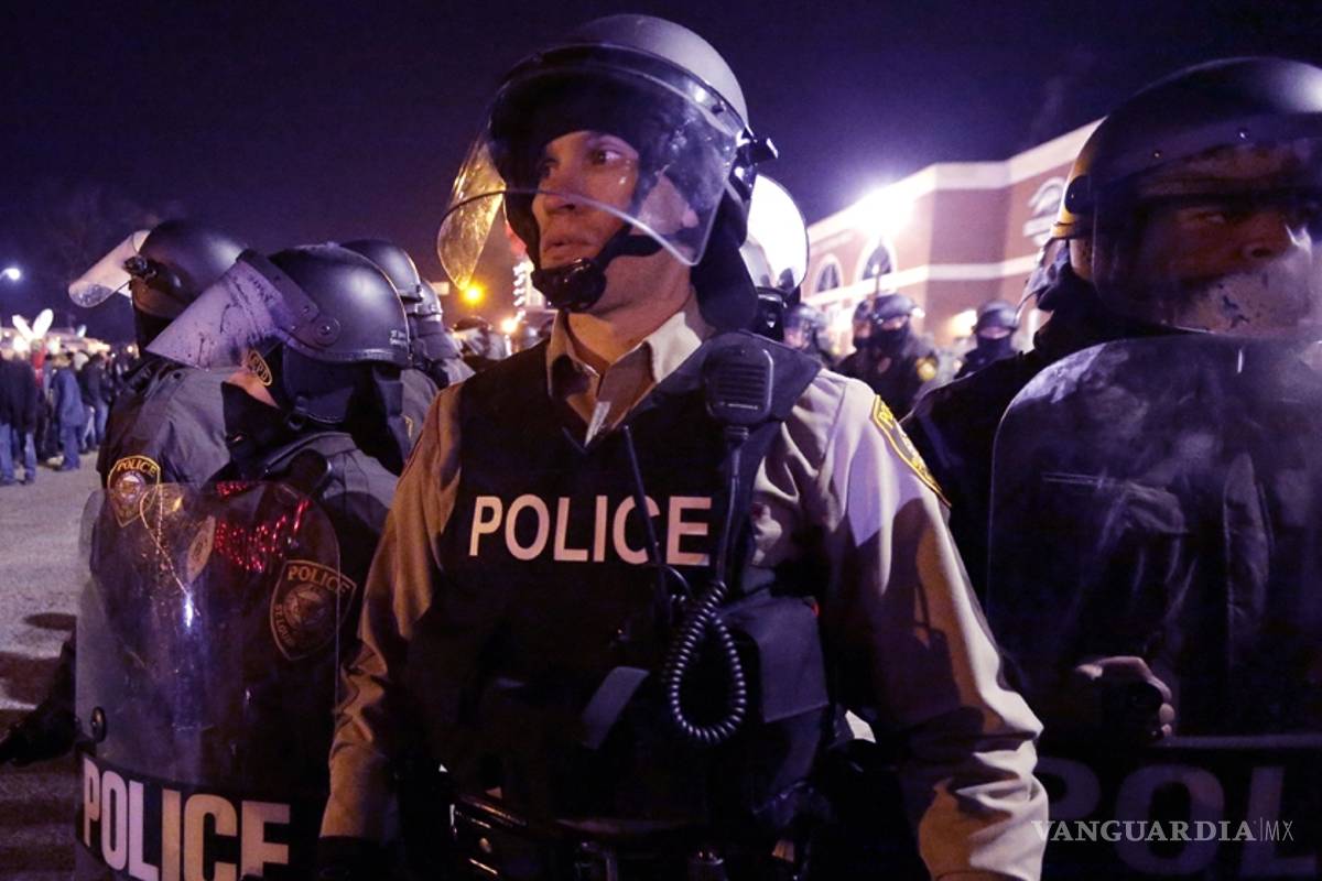 Podrían desmantelar Policía de Ferguson tras caso Michael Brown