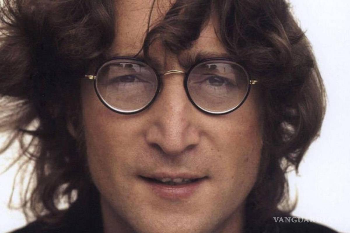 Subastan en 34,320 dólares partes de una guitarra de John Lennon