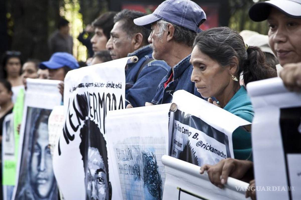 Mayoría de mexicanos no cree en la versión de la PGR sobre Ayotzinapa: Encuesta