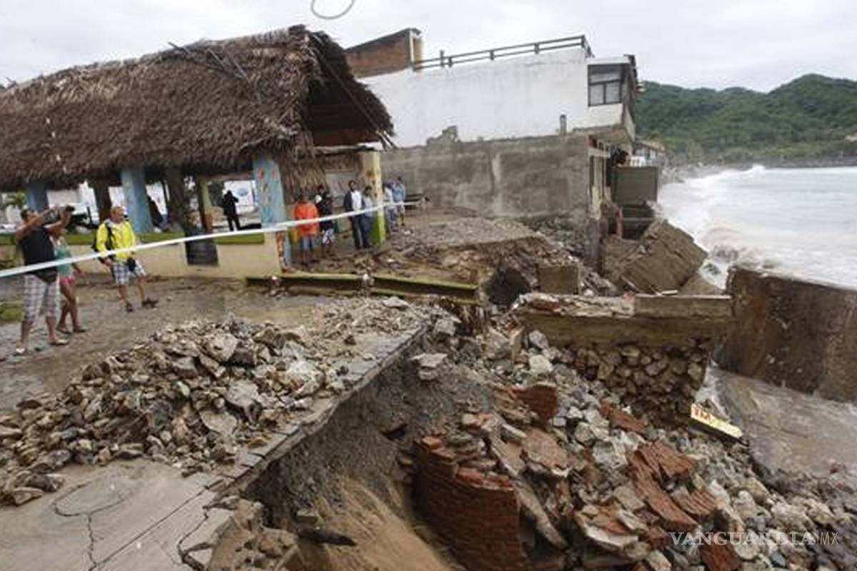 Vanguardia en la Historia: Huracán Ismael sacude México