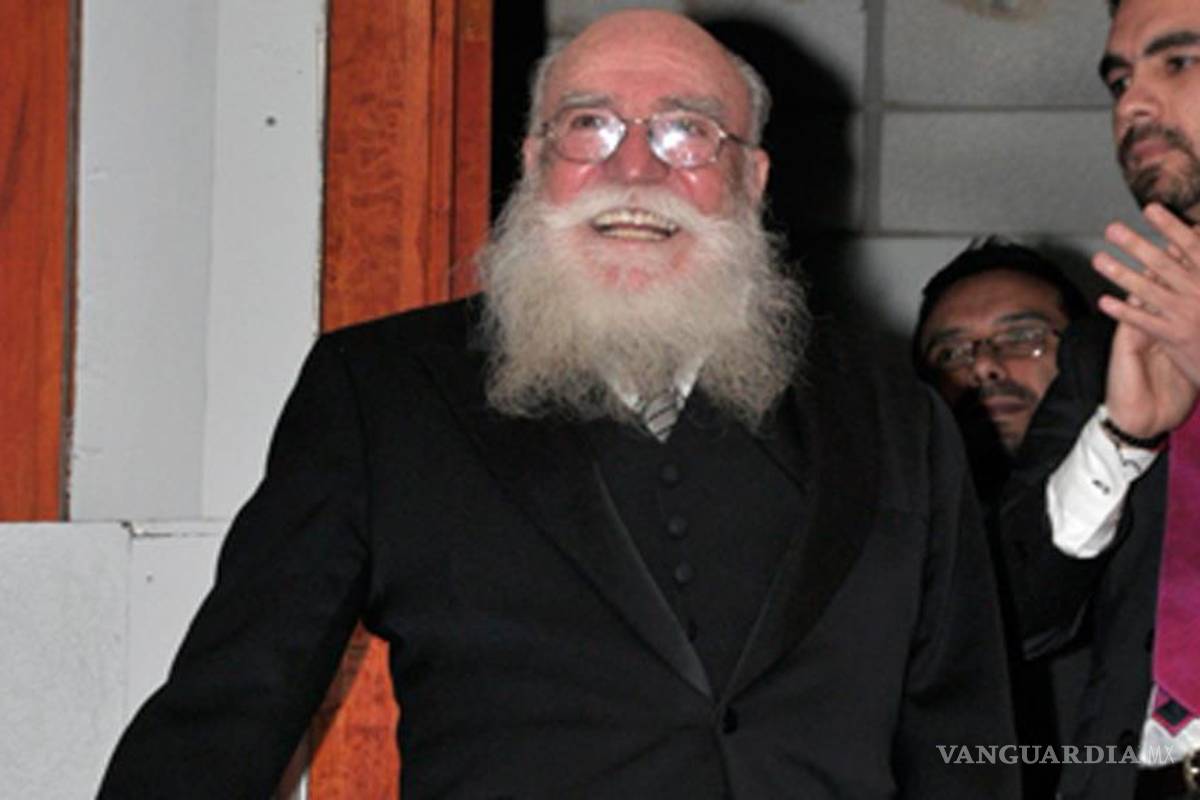 Muere Esteban Siller, la voz de "Gárgamel" de Los Pitufos