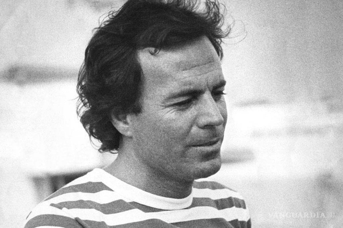 Julio Iglesias, truhán y señor