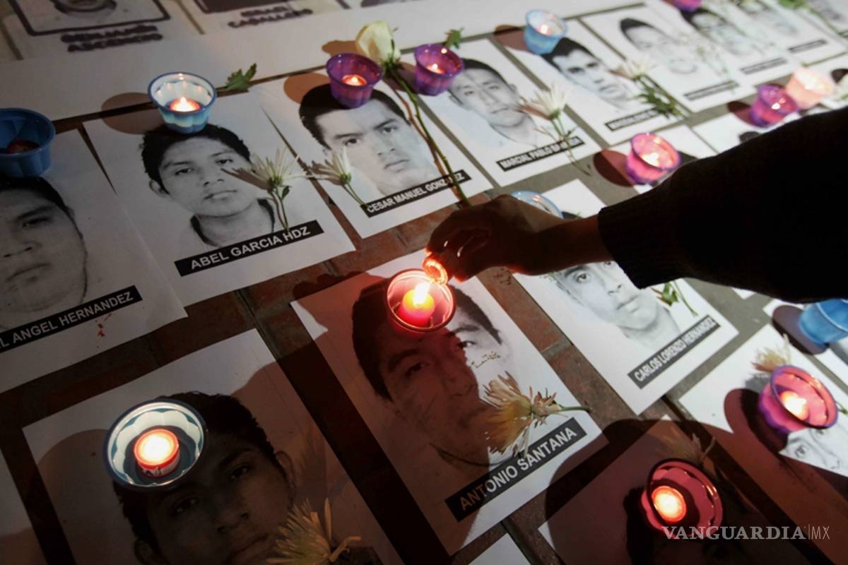 'A nuestros hijos los tienen los militares', acusan padres de los 43