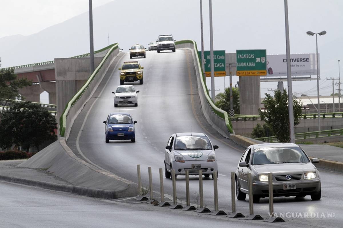 Saltillenses reúnen firmas para tumbar fotomultas