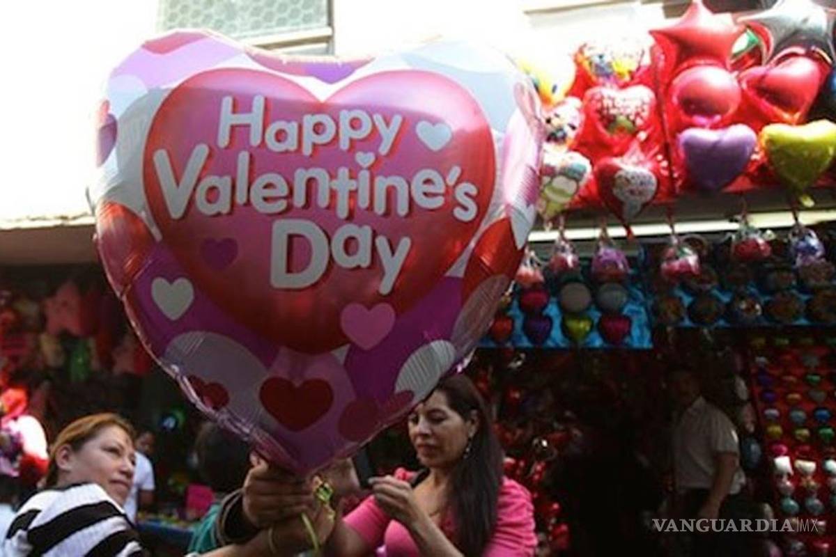 Mexicanos gastan seis veces su salario mínimo en San Valentin, según estudio