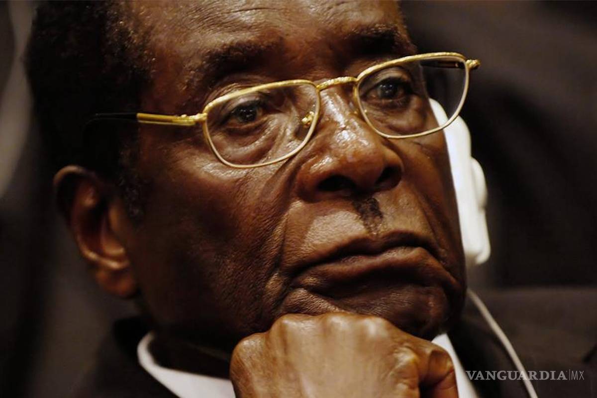 Presidente de Zimbabwe promete &quot;infierno&quot; para gays