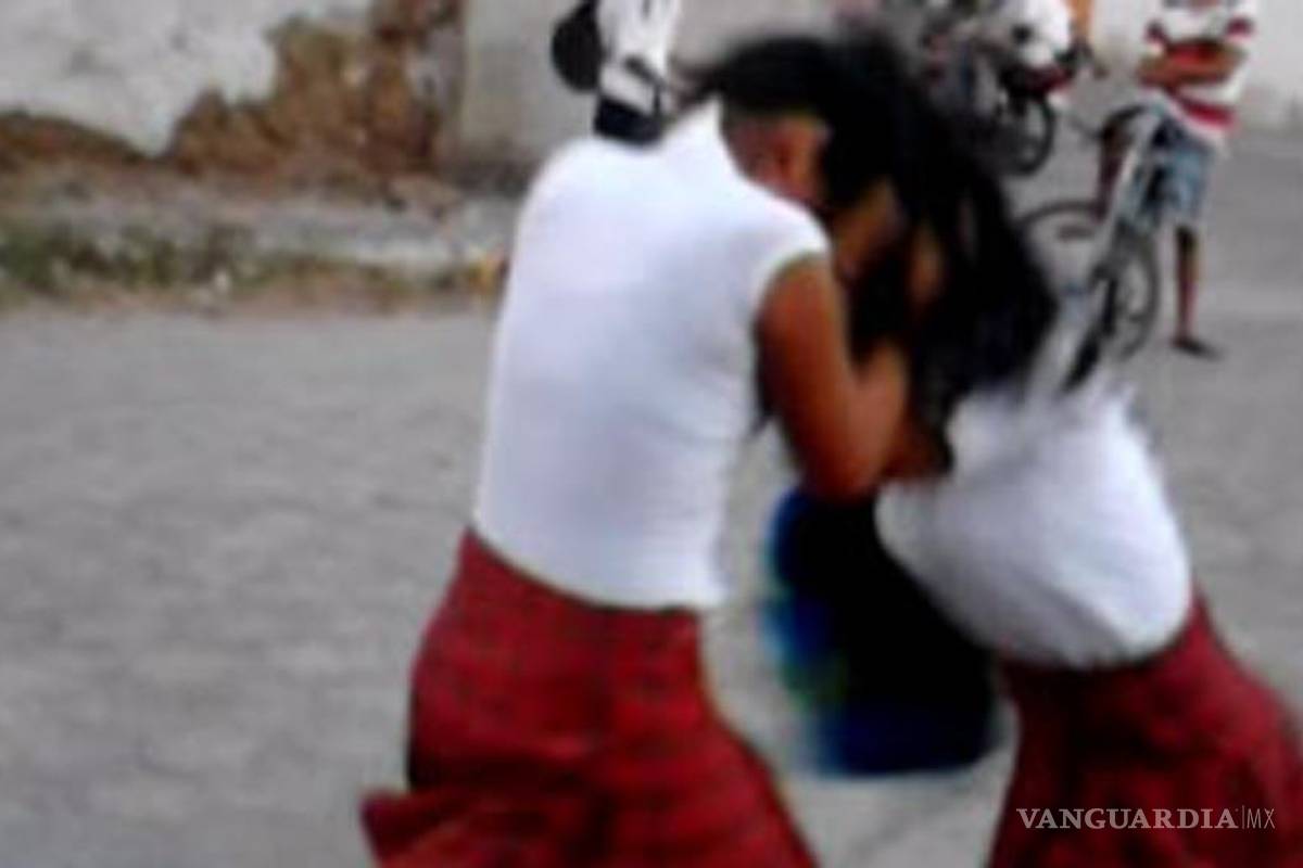 Alumnos de secundaria arman peleas diarias para subirlas a la red