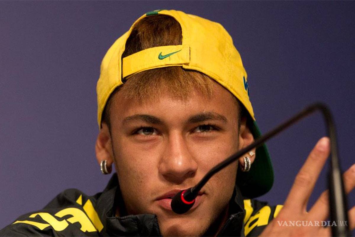 Operan a Neymar de las amígdalas