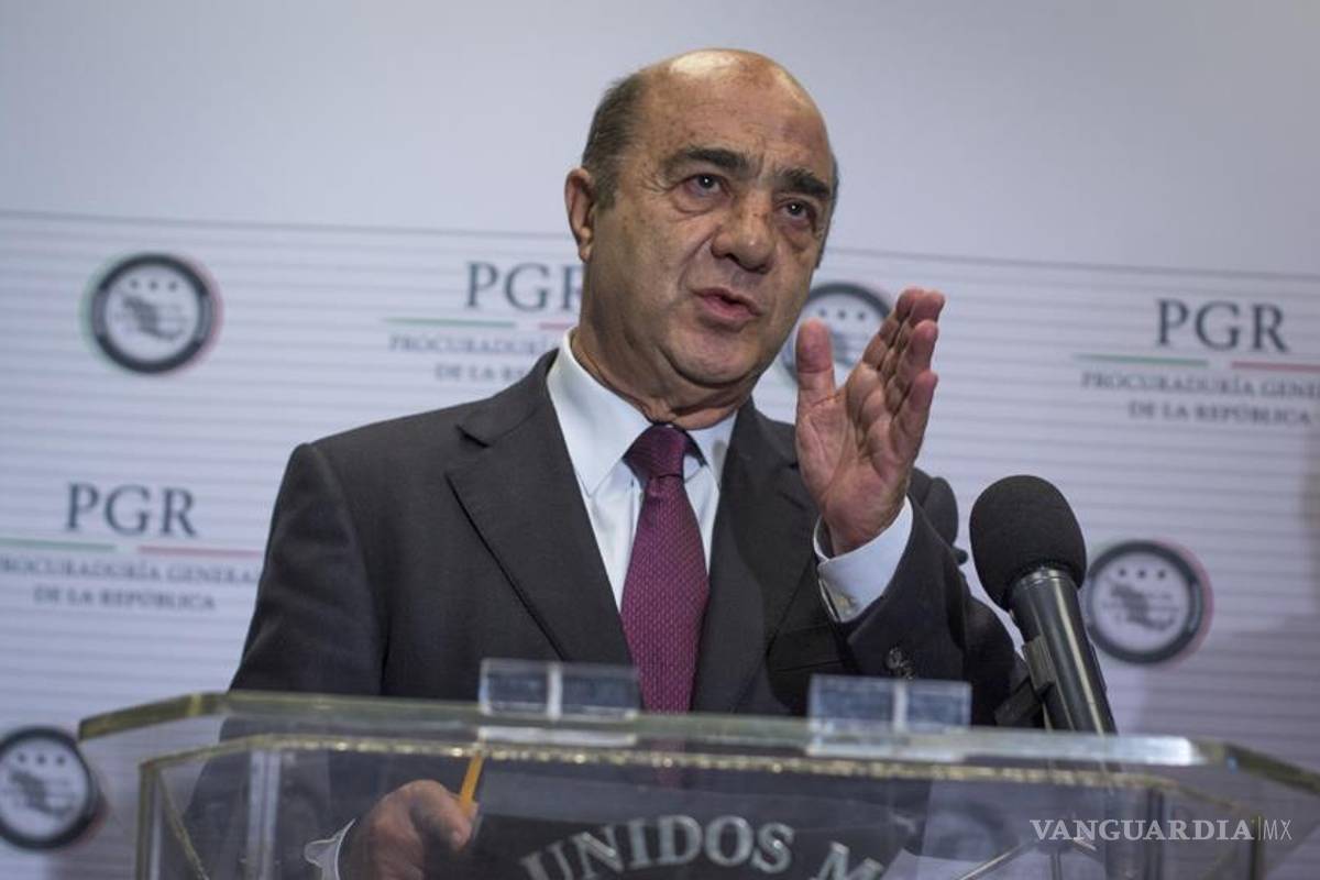 Cuerpos hallados en primeras fosas no son de normalistas: PGR