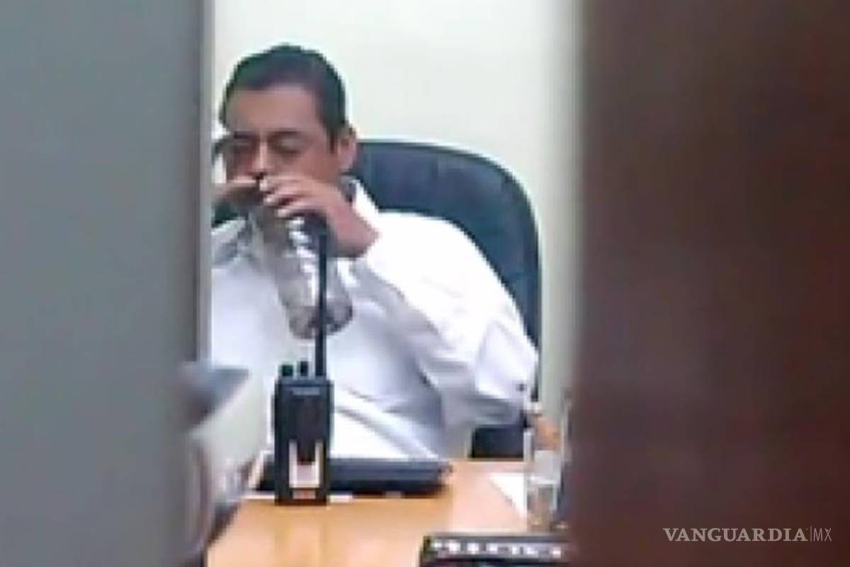 Difunden video de trabajador del Palacio de Gobierno de Xalapa drogándose