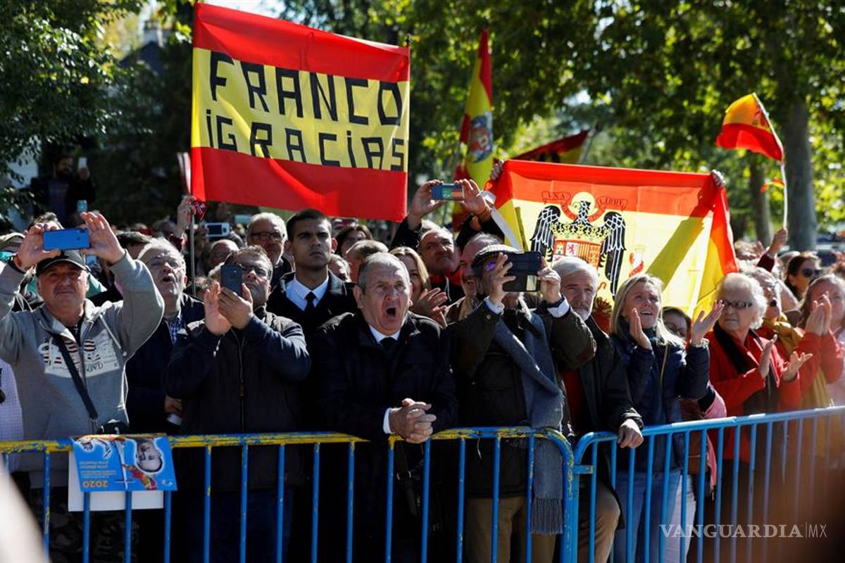 $!España da un paso histórico sacando al dictador Francisco Franco de su mausoleo