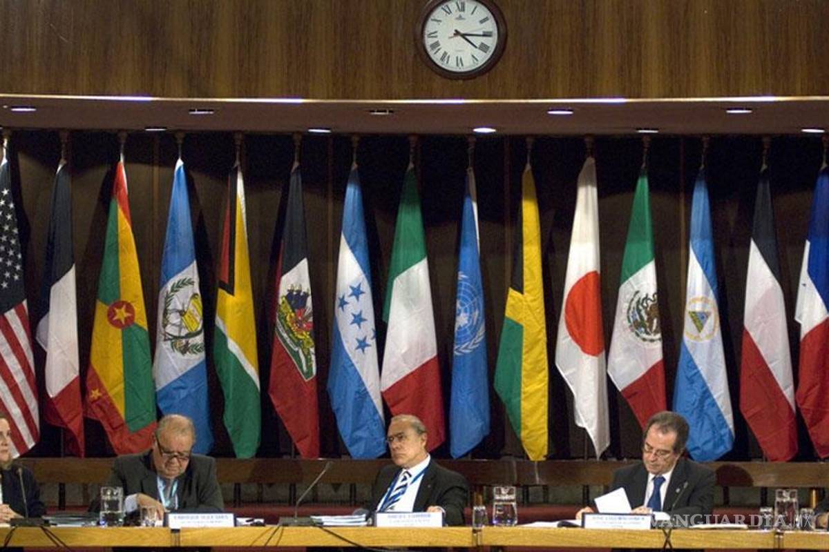 OCDE pide no 'politizar' a CFC e Ifetel