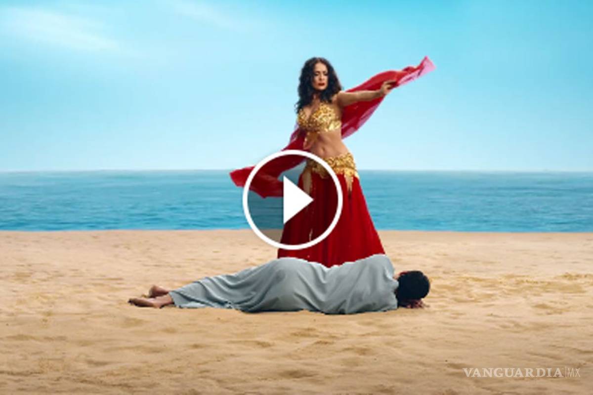 Provocativo baile de Salma Hayek para promocionar galería de arte