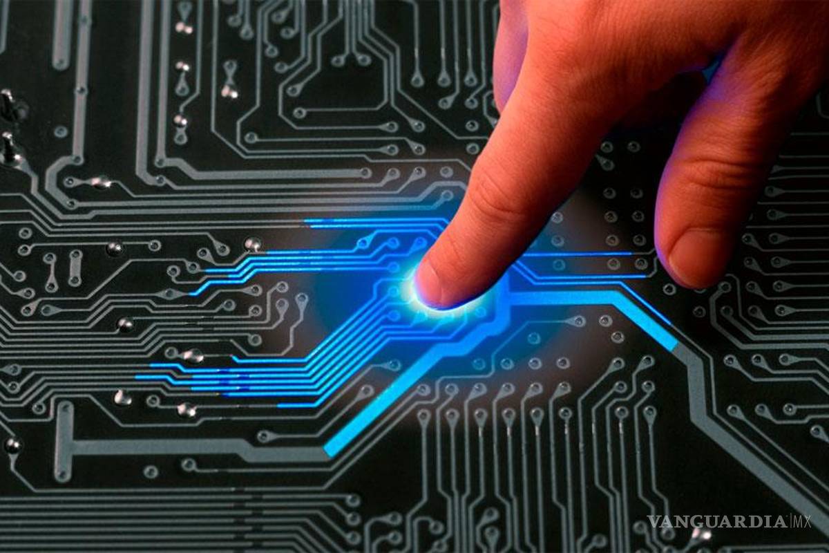 Menores crean robots con basura en San Luis Potosí