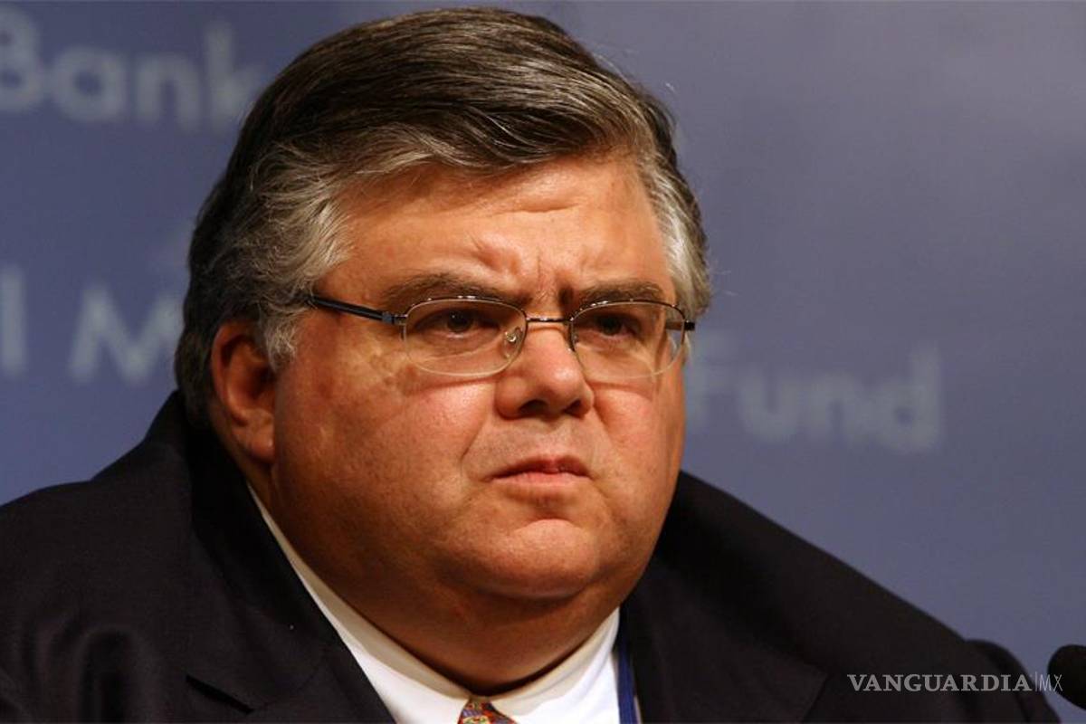 Carstens analiza con PAN en Senado reforma a IFAI