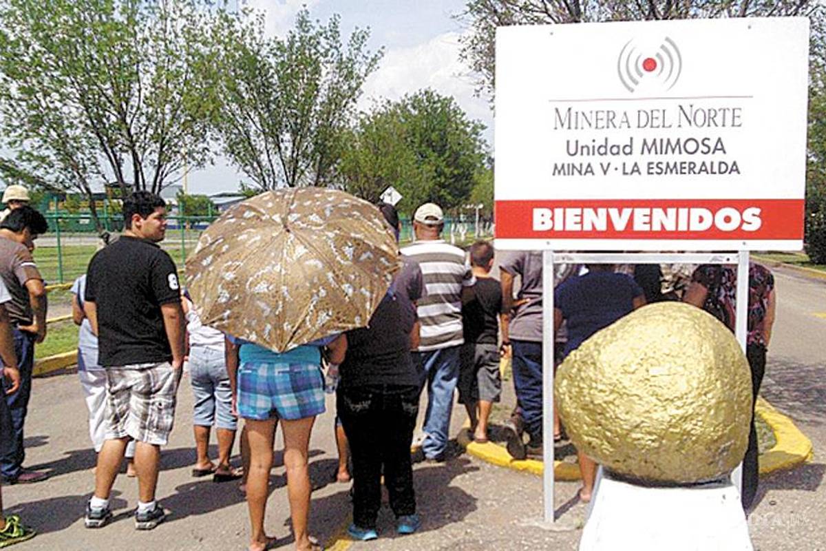 Aún sin rescatar a mineros en Coahuila