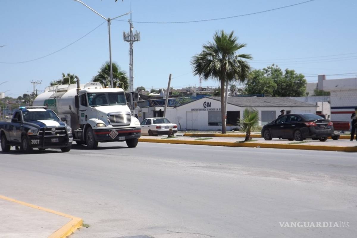 Aplican multas contra autos polarizados en Monclova