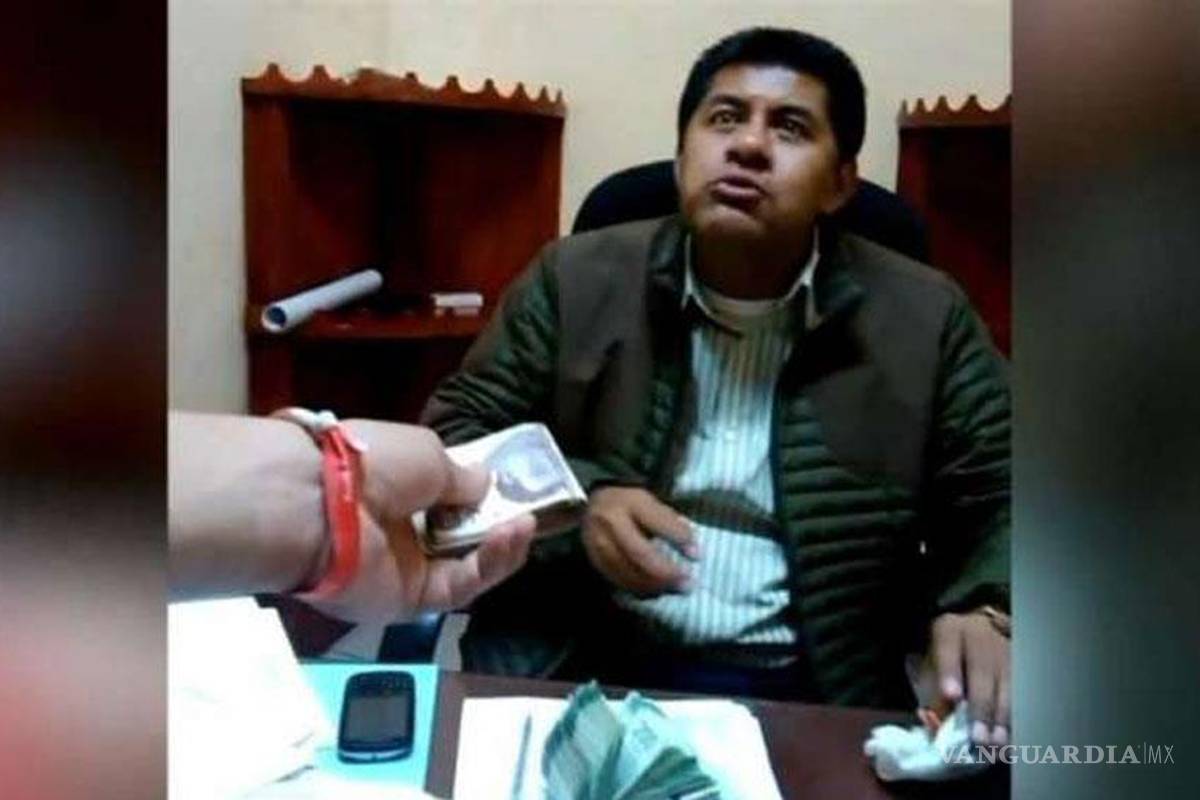 Exhiben a funcionario de Querétaro en video por corrupción; PAN lo expulsa