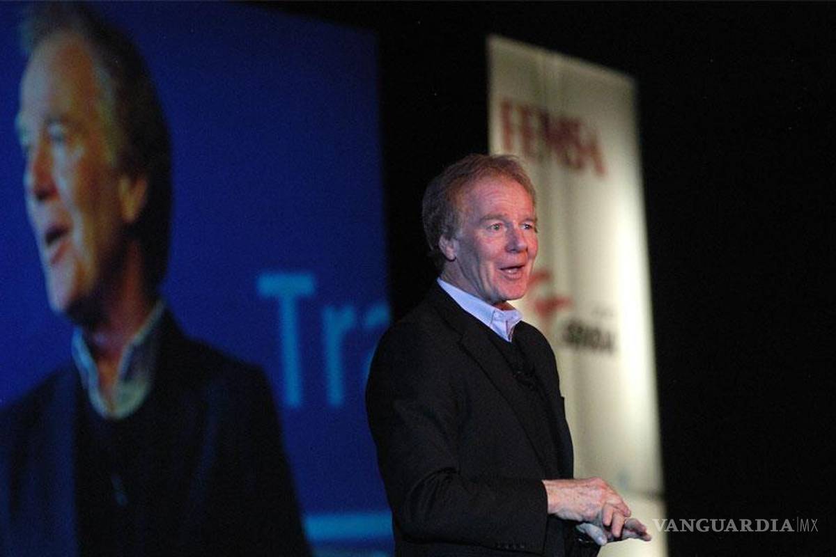 La era de la industria ya se acabó: Peter Senge