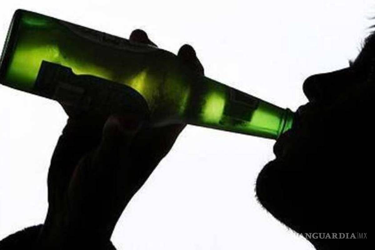 Alcohólicos y ansiosos, los más adictos a Facebook