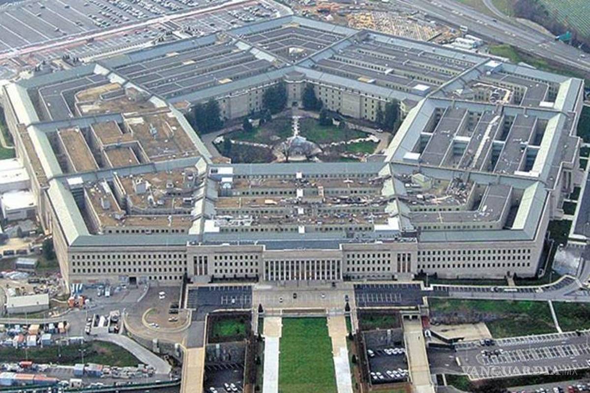 Pentágono ordena regreso de empleados pese a cierre