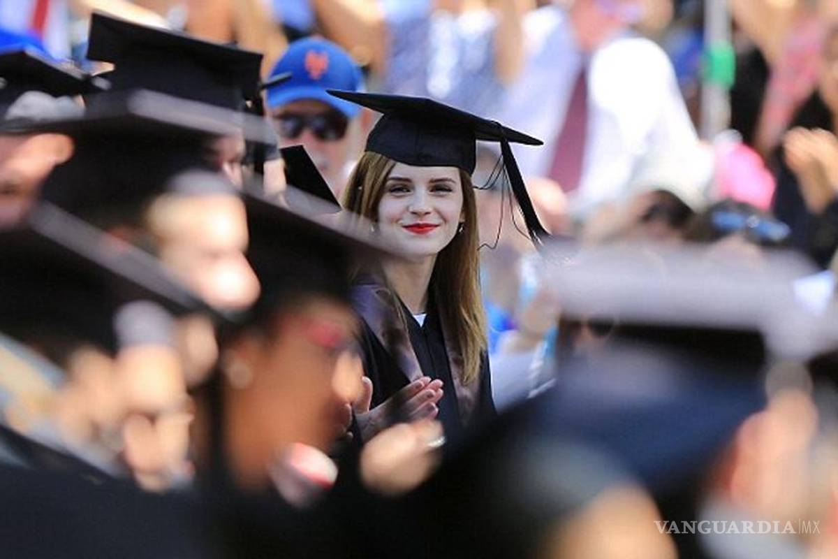 Emma Watson se gradua de la universidad