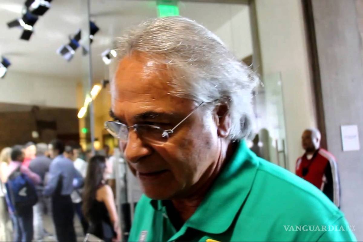 Miguel Mejía Barón regresa al Tri después de 22 años