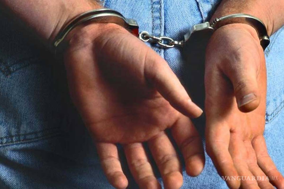 Detienen a policías por extorsión a turistas en Nayarit