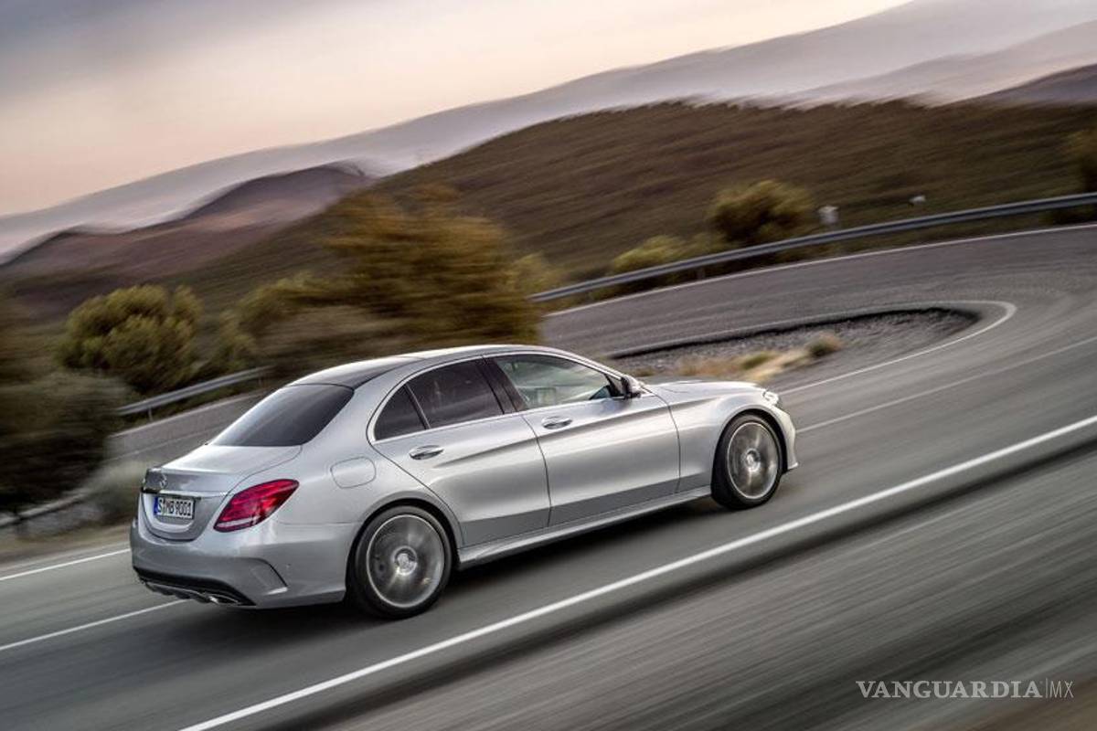 Mercedes-Benz C220, ampliando horizontes
