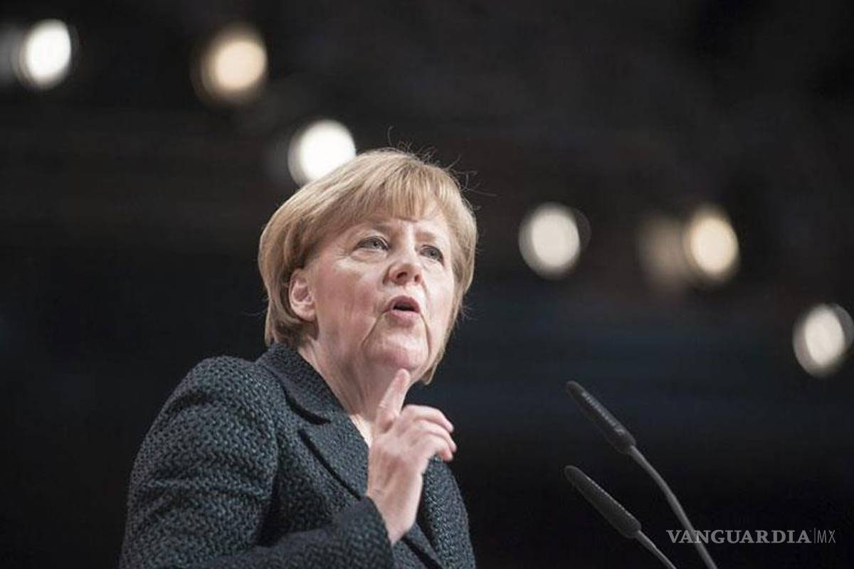 Merkel asciende al Olimpo de Kohl y Adenauer