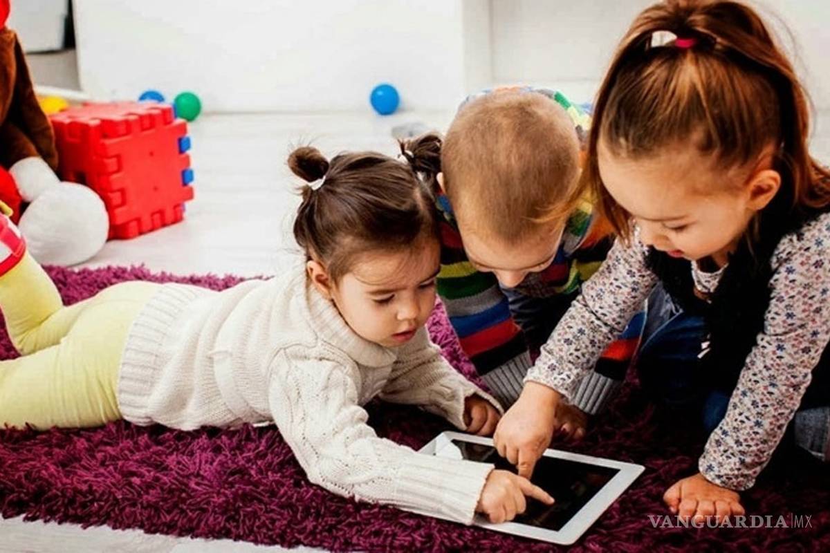 Reyes Magos regalan más celulares que juguetes