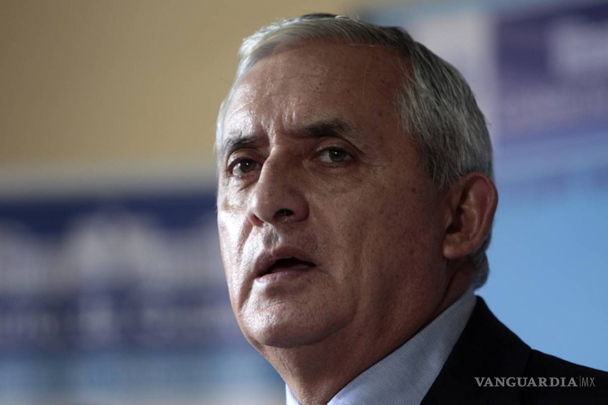 Presidente de Guatemala conserva inmunidad, no será investigado por corrupción