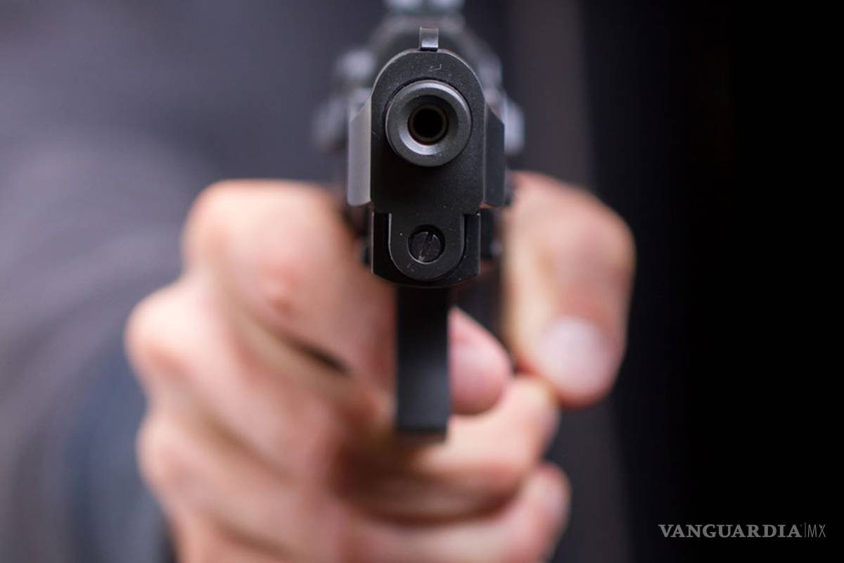 Roban armas a la policía de Viesca