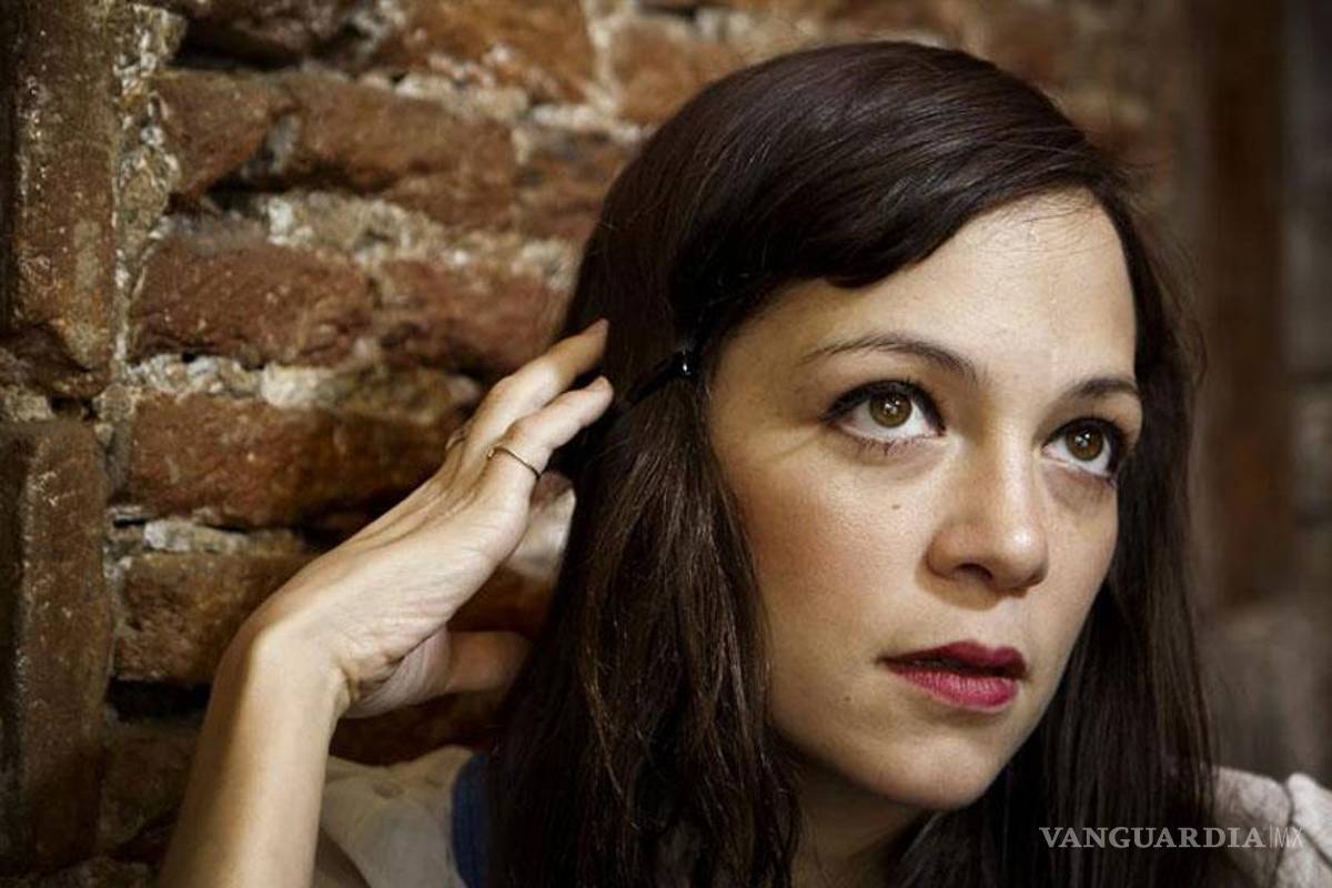 Agustín Lara cura las heridas de Natalisa Lafourcade