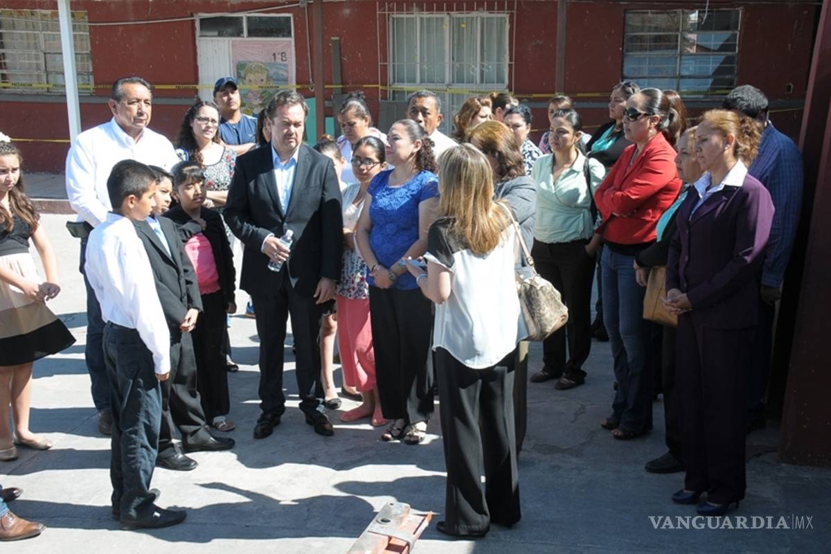 Amenazan a padres de familia por tomar secundaria en Monclova
