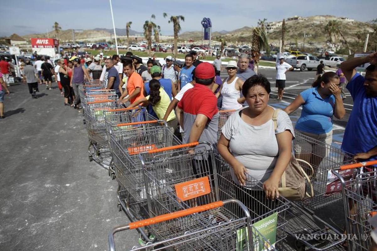 Caos en Los Cabos tras el paso del huracán Odile