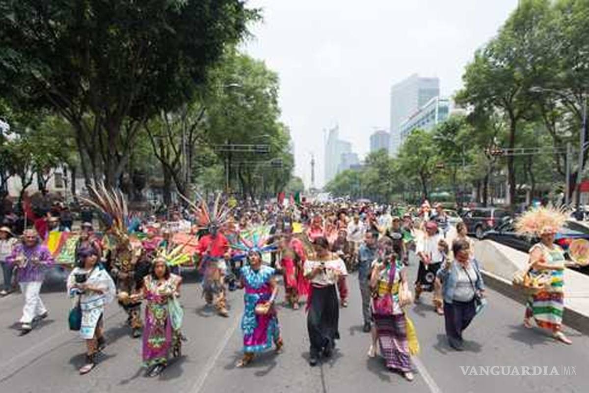 Carnaval en Reforma para pedir que Monsanto &quot;salga del país&quot;