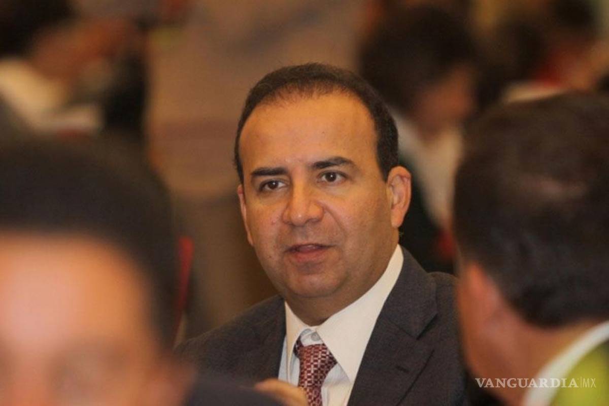 Navarrete Prida, una mala copia de Lozano: SME