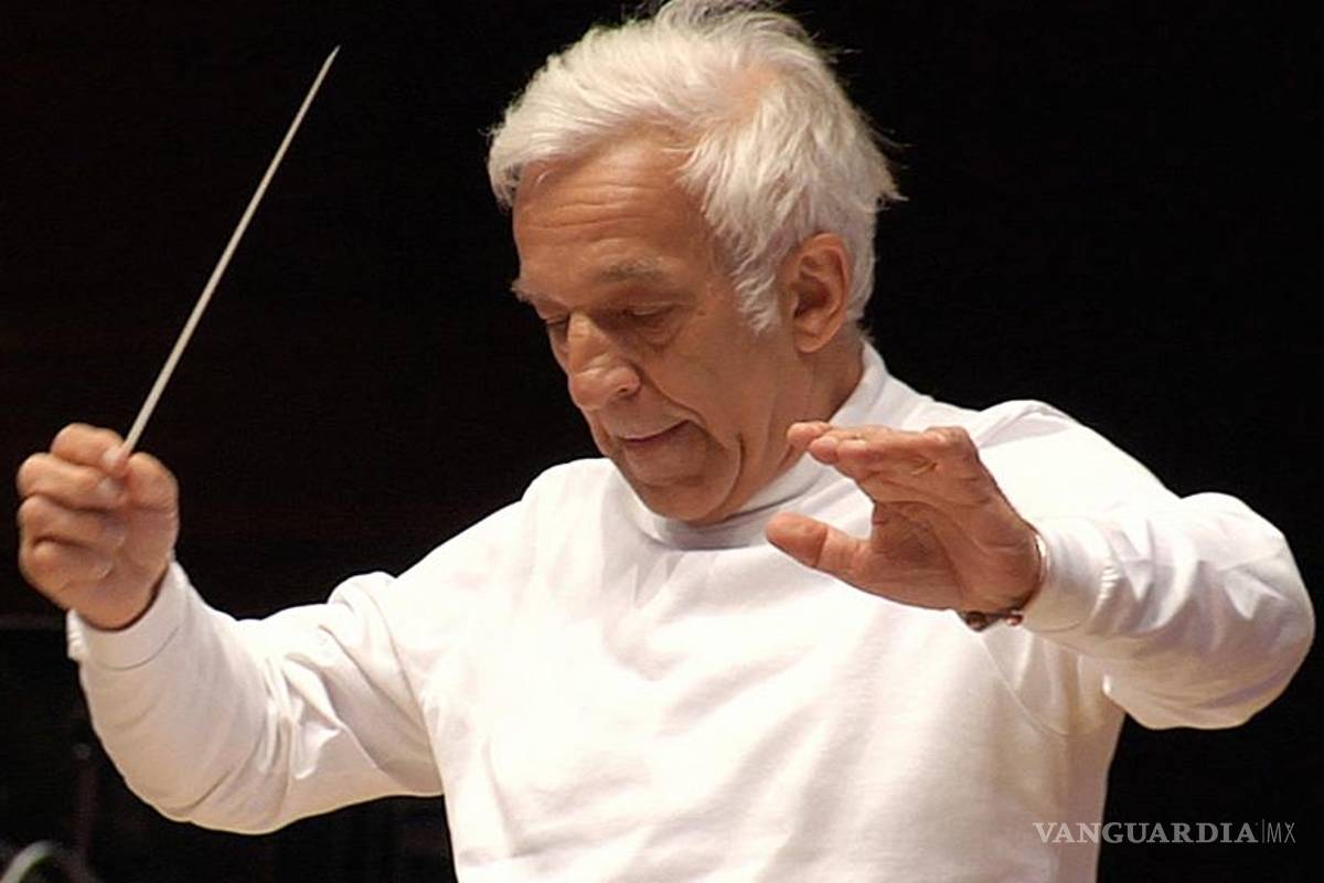 &quot;Entre tocar el piano y dirigir una orquesta no hay diferencia espiritual&quot;: Vladimir Ashkenazy