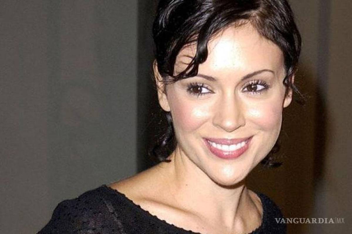 Alyssa Milano espera una niña