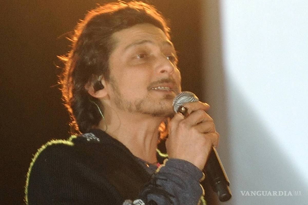 Pelea de rockeros: León Larregui vs. Chetes