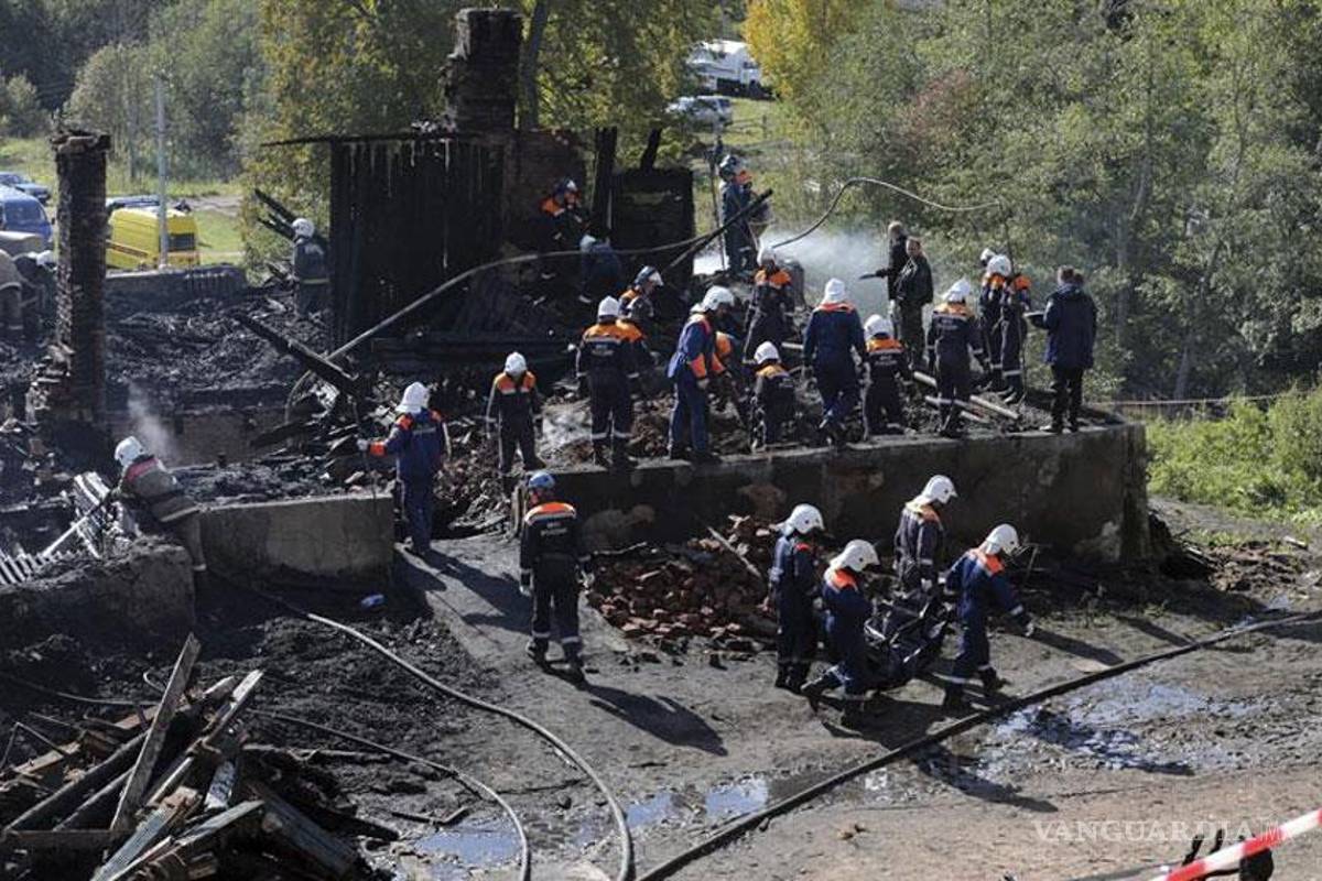 Incendio en clínica psiquiátrica en Rusia causa 37 muertos