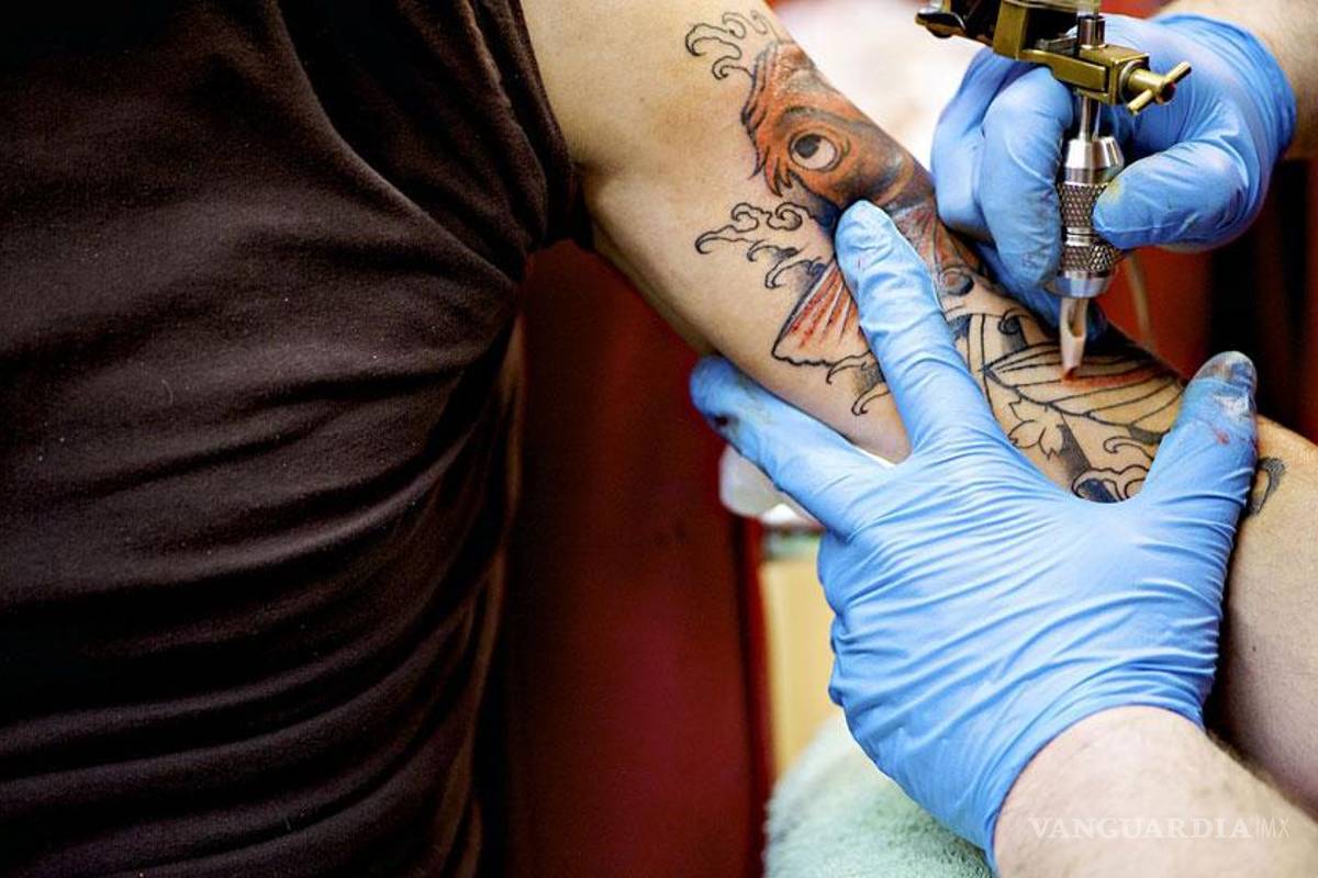 Tatuadores buscan romper paradigmas en convención internacional en Lima