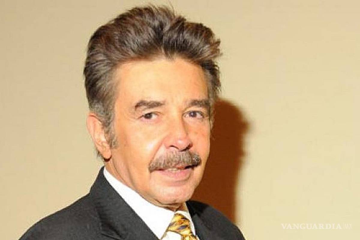 Reconoce Jorge Ortiz de Pinedo trayectoria artística de Héctor Suárez