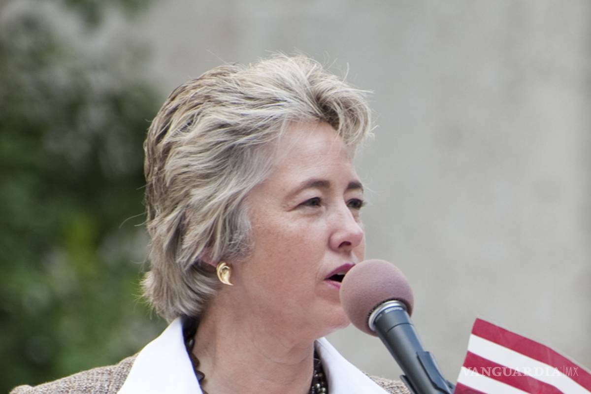 Alcaldesa de Houston pide mayor oportunidad para migrantes