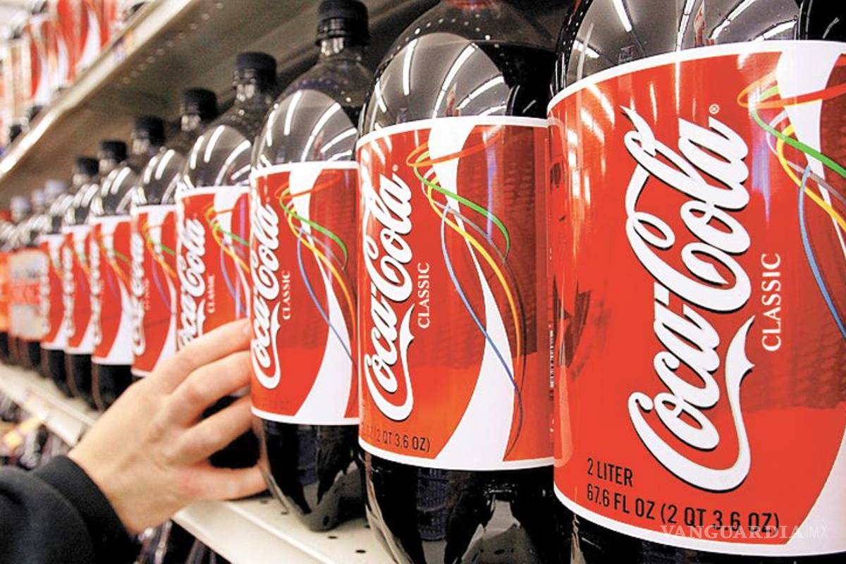 Suben acciones de Arca tras acuerdo con Coca-Cola en EU