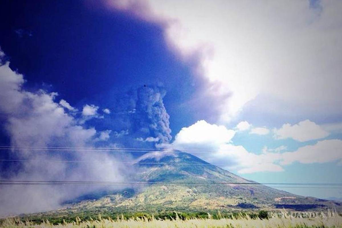 Erupciona el volcán Chaparrastique, en El Salvador