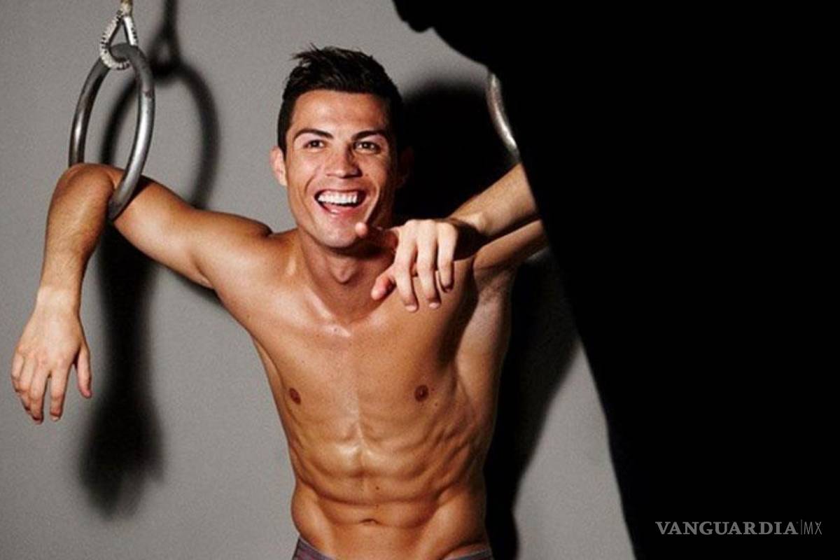 Cristiano Ronaldo imita a Michael Jackson en comercial de zapatos