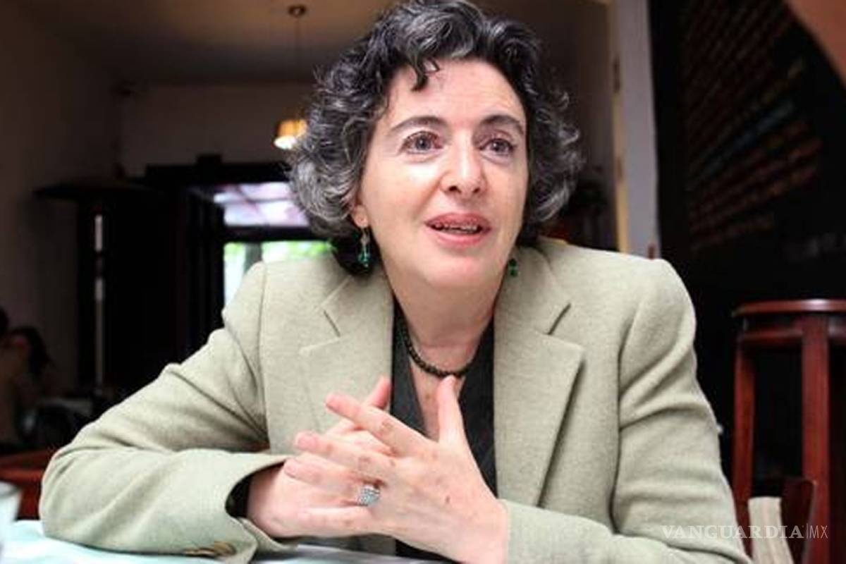 Los premios literarios deben dar prestigio, no dinero: Jacobs