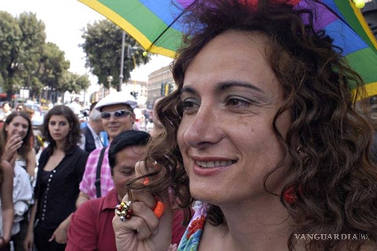 Ex diputada italiana 'transgénero' es arrestada en Sochi
